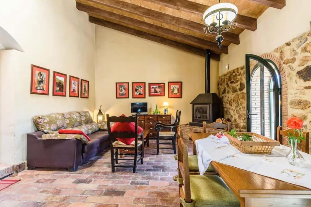 Casa Cortijo En Dehesa Sierra Leon Vila La Puebla de los Infantes Exterior foto