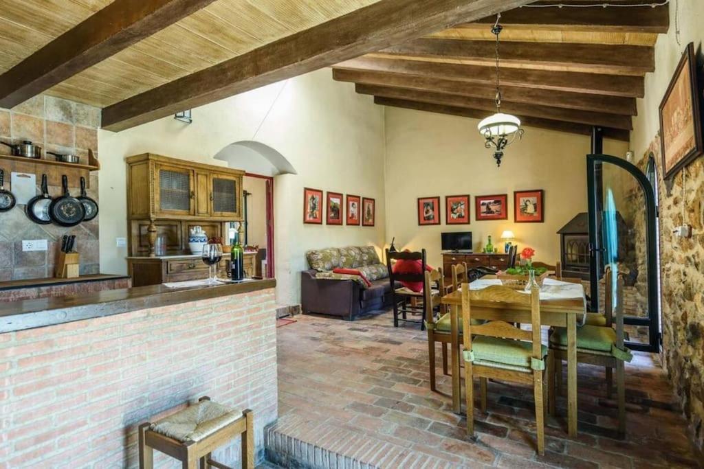 Casa Cortijo En Dehesa Sierra Leon Vila La Puebla de los Infantes Exterior foto